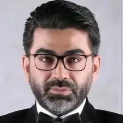 فرزاد حسنی